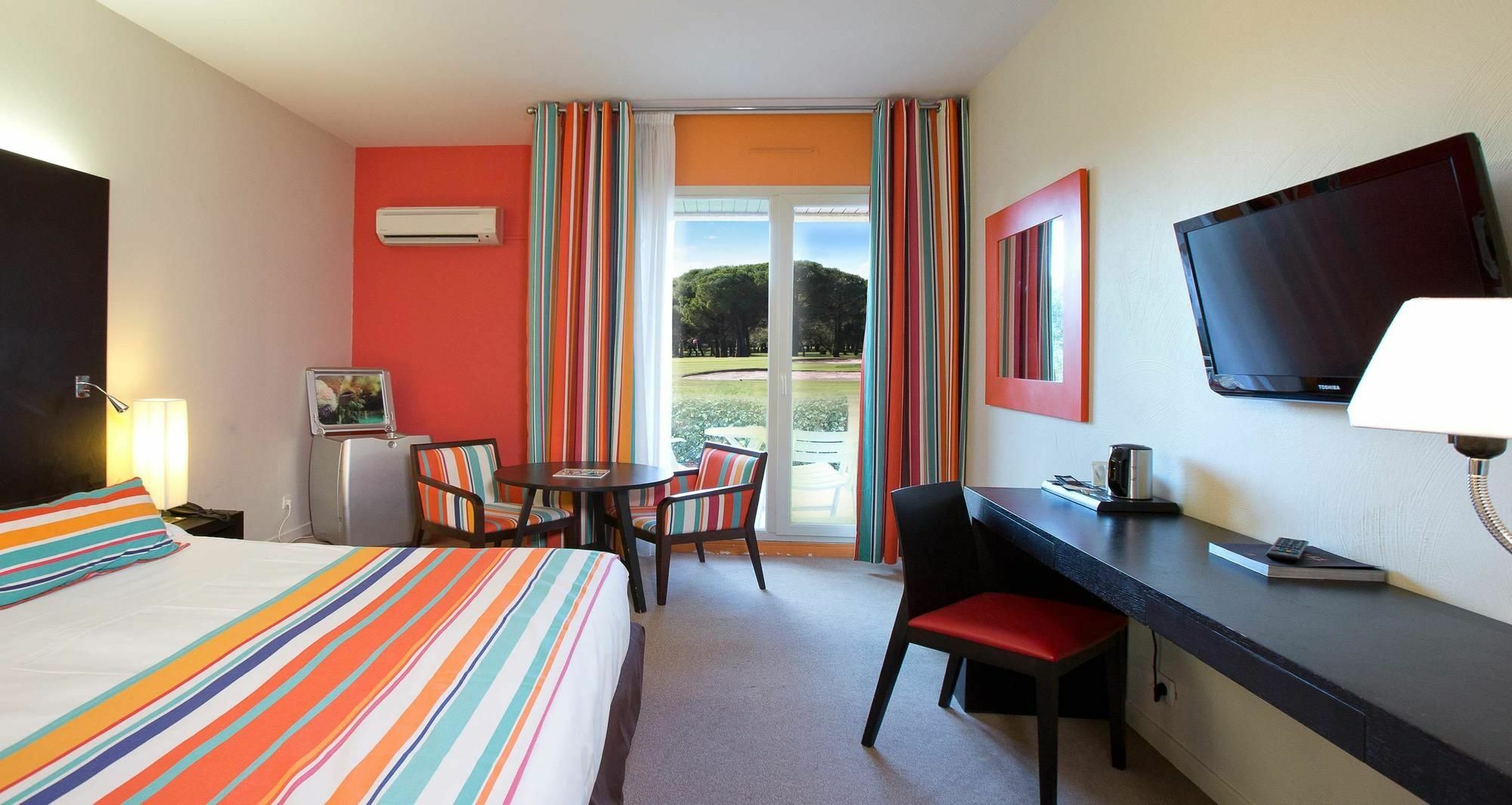 Hotel Le Mas D'Huston Spa And Golf 圣西普里安 外观 照片
